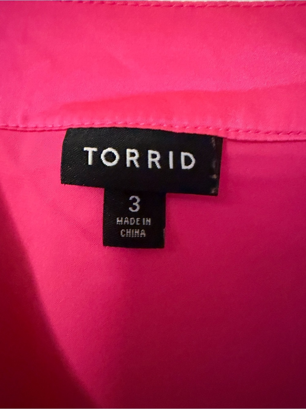 torrid Bright Hot Pink V-Neck Button Front Blouse - Picture 2 of 2